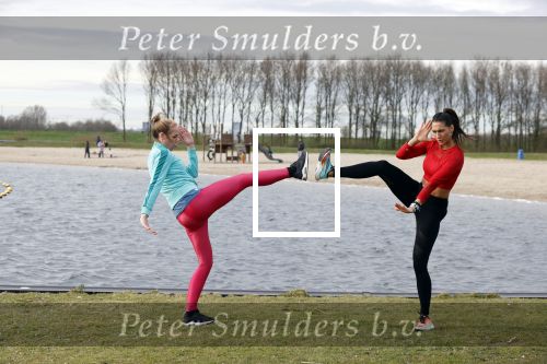 Ouderkerk aan de Amstel 17 maart 2020
Nicolette Kluijver en PT Olga Kocak geven live op insta een training voor hun volgers ivm het Corona Virus