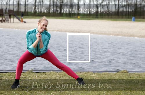 Ouderkerk aan de Amstel 17 maart 2020
Nicolette Kluijver en PT Olga Kocak geven live op insta een training voor hun volgers ivm het Corona Virus