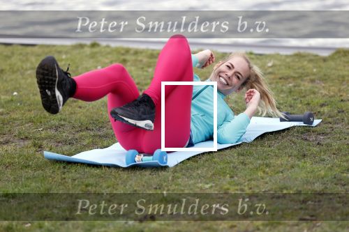 Ouderkerk aan de Amstel 17 maart 2020
Nicolette Kluijver en PT Olga Kocak geven live op insta een training voor hun volgers ivm het Corona Virus