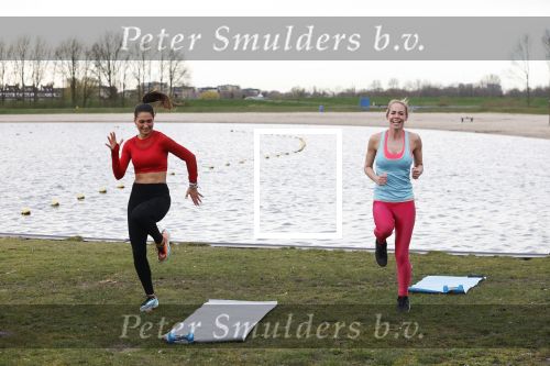Ouderkerk aan de Amstel 17 maart 2020
Nicolette Kluijver en PT Olga Kocak geven live op insta een training voor hun volgers ivm het Corona Virus