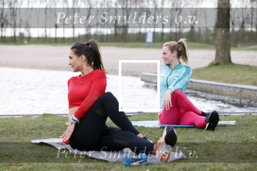 Ouderkerk aan de Amstel 17 maart 2020
Nicolette Kluijver en PT Olga Kocak geven live op insta een training voor hun volgers ivm het Corona Virus