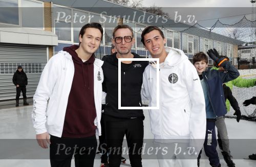 Amsterdam 4 februari 2020
Perspresentatie Hollandse 100 voor Lymph&Co op de Jaap Eden schaatsbaan.
Prins Bernahrd jr en Prinses Margriet zijn ook aanwezig. Nino Wilkes en Maxim Froger