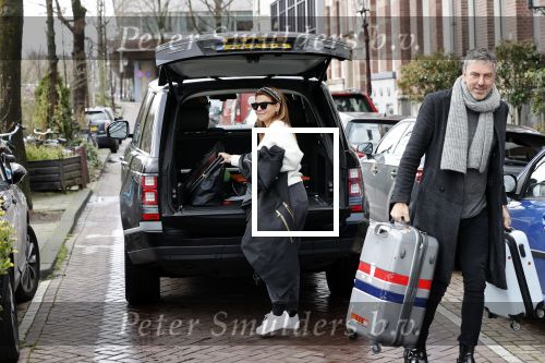 Amsterdam 13 februari 2020
Ruud de Wild en Olcay Gulsen komen met koffers aan bij het huis van Olcay. Olcay was naar istanbul geweest voor opnames en Ruud heeft haar opgehaald op schiphol.