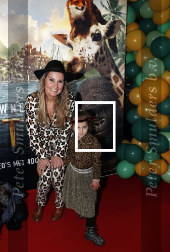 Amsterdam 12 januari 2020
Premiere Dolittle in pathe Arena. Peggy Vrijens met dochter en een vriendinnetje