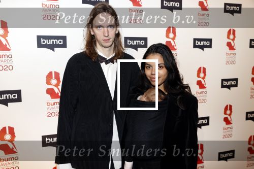 Hilversum 9 maart 2020
Uitreiking Buma awards in studio 21 op het mediapark. Pepijn Lanen en zijn vrouw Coco op loper metb hun baby
