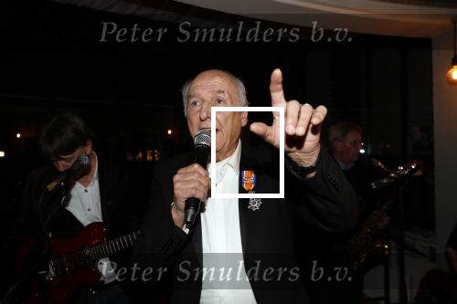 Hilversum 5 januari 2020
Peter Koelewijn krijgt een lintje van Burgemeester Pieter Broertjes.
Event vond plaats in de wisseloord studios.