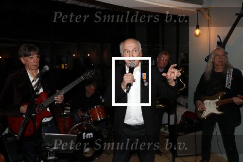 Hilversum 5 januari 2020
Peter Koelewijn krijgt een lintje van Burgemeester Pieter Broertjes.
Event vond plaats in de wisseloord studios.