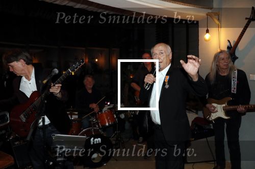 Hilversum 5 januari 2020
Peter Koelewijn krijgt een lintje van Burgemeester Pieter Broertjes.
Event vond plaats in de wisseloord studios.
