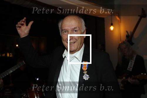 Hilversum 5 januari 2020
Peter Koelewijn krijgt een lintje van Burgemeester Pieter Broertjes.
Event vond plaats in de wisseloord studios.