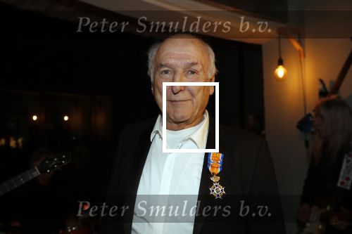 Hilversum 5 januari 2020
Peter Koelewijn krijgt een lintje van Burgemeester Pieter Broertjes.
Event vond plaats in de wisseloord studios.