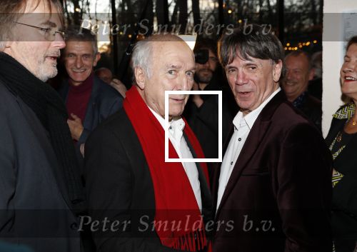 Hilversum 5 januari 2020
Peter Koelewijn krijgt een lintje van Burgemeester Pieter Broertjes.
Event vond plaats in de wisseloord studios.