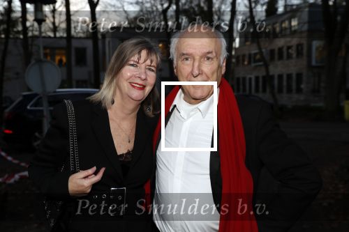 Hilversum 5 januari 2020
Peter Koelewijn krijgt een lintje van Burgemeester Pieter Broertjes.
Event vond plaats in de wisseloord studios. Peter met zijn vrouw