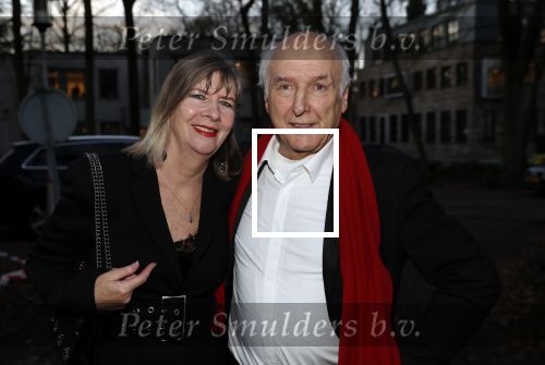 Hilversum 5 januari 2020
Peter Koelewijn krijgt een lintje van Burgemeester Pieter Broertjes.
Event vond plaats in de wisseloord studios. Peter met zijn vrouw