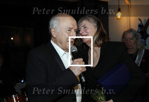 Hilversum 5 januari 2020
Peter Koelewijn krijgt een lintje van Burgemeester Pieter Broertjes.
Event vond plaats in de wisseloord studios. Peter met zijn vrouw