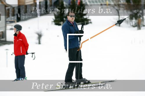 Lech 25 februari 2020
Fotouurtje Koninklijke familie. Aanwezig Koning Willem Alexander Koningin Maxima Prinses Amalia Alexia Ariane Prinses Beatrix Prins Constantijn Prinses laurentien Gravin Eloise Graaf Claus Casimir en Gravin Leonore .