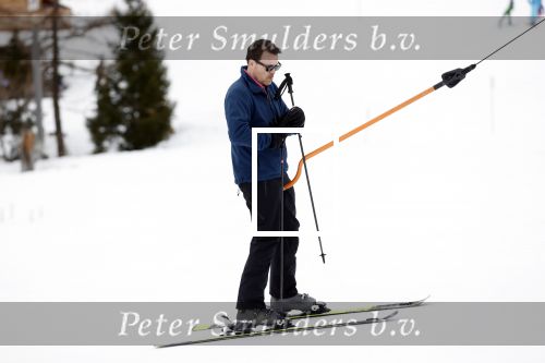 Lech 25 februari 2020
Fotouurtje Koninklijke familie. Aanwezig Koning Willem Alexander Koningin Maxima Prinses Amalia Alexia Ariane Prinses Beatrix Prins Constantijn Prinses laurentien Gravin Eloise Graaf Claus Casimir en Gravin Leonore .