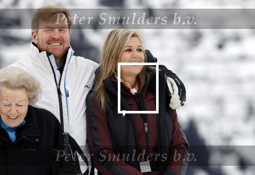 Lech 25 februari 2020
Fotouurtje Koninklijke familie. Aanwezig Koning Willem Alexander Koningin Maxima Prinses Amalia Alexia Ariane Prinses Beatrix Prins Constantijn Prinses laurentien Gravin Eloise Graaf Claus Casimir en Gravin Leonore .