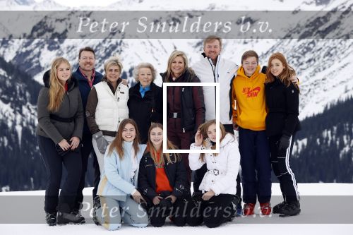 Lech 25 februari 2020
Fotouurtje Koninklijke familie. Aanwezig Koning Willem Alexander Koningin Maxima Prinses Amalia Alexia Ariane Prinses Beatrix Prins Constantijn Prinses laurentien Gravin Eloise Graaf Claus Casimir en Gravin Leonore .