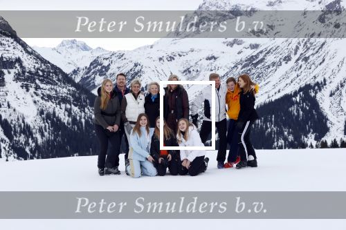 Lech 25 februari 2020
Fotouurtje Koninklijke familie. Aanwezig Koning Willem Alexander Koningin Maxima Prinses Amalia Alexia Ariane Prinses Beatrix Prins Constantijn Prinses laurentien Gravin Eloise Graaf Claus Casimir en Gravin Leonore .