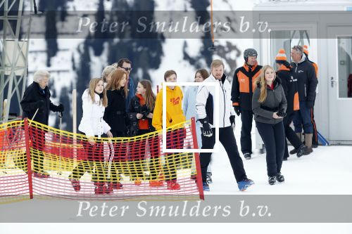 Lech 25 februari 2020
Fotouurtje Koninklijke familie. Aanwezig Koning Willem Alexander Koningin Maxima Prinses Amalia Alexia Ariane Prinses Beatrix Prins Constantijn Prinses laurentien Gravin Eloise Graaf Claus Casimir en Gravin Leonore .