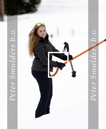 Lech 25 februari 2020
Fotouurtje Koninklijke familie. Aanwezig Koning Willem Alexander Koningin Maxima Prinses Amalia Alexia Ariane Prinses Beatrix Prins Constantijn Prinses laurentien Gravin Eloise Graaf Claus Casimir en Gravin Leonore .