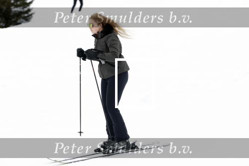 Lech 25 februari 2020
Fotouurtje Koninklijke familie. Aanwezig Koning Willem Alexander Koningin Maxima Prinses Amalia Alexia Ariane Prinses Beatrix Prins Constantijn Prinses laurentien Gravin Eloise Graaf Claus Casimir en Gravin Leonore .