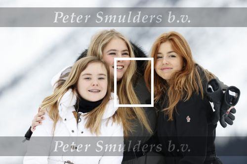 Lech 25 februari 2020
Fotouurtje Koninklijke familie. Aanwezig Koning Willem Alexander Koningin Maxima Prinses Amalia Alexia Ariane Prinses Beatrix Prins Constantijn Prinses laurentien Gravin Eloise Graaf Claus Casimir en Gravin Leonore .