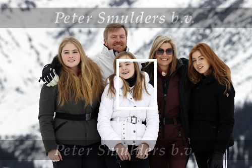Lech 25 februari 2020
Fotouurtje Koninklijke familie. Aanwezig Koning Willem Alexander Koningin Maxima Prinses Amalia Alexia Ariane Prinses Beatrix Prins Constantijn Prinses laurentien Gravin Eloise Graaf Claus Casimir en Gravin Leonore .