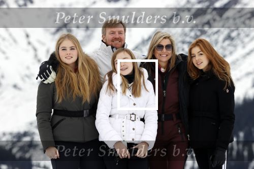 Lech 25 februari 2020
Fotouurtje Koninklijke familie. Aanwezig Koning Willem Alexander Koningin Maxima Prinses Amalia Alexia Ariane Prinses Beatrix Prins Constantijn Prinses laurentien Gravin Eloise Graaf Claus Casimir en Gravin Leonore .