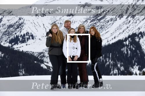 Lech 25 februari 2020
Fotouurtje Koninklijke familie. Aanwezig Koning Willem Alexander Koningin Maxima Prinses Amalia Alexia Ariane Prinses Beatrix Prins Constantijn Prinses laurentien Gravin Eloise Graaf Claus Casimir en Gravin Leonore .