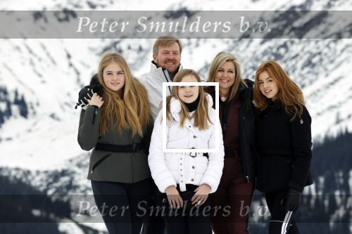 Lech 25 februari 2020
Fotouurtje Koninklijke familie. Aanwezig Koning Willem Alexander Koningin Maxima Prinses Amalia Alexia Ariane Prinses Beatrix Prins Constantijn Prinses laurentien Gravin Eloise Graaf Claus Casimir en Gravin Leonore .