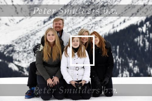 Lech 25 februari 2020
Fotouurtje Koninklijke familie. Aanwezig Koning Willem Alexander Koningin Maxima Prinses Amalia Alexia Ariane Prinses Beatrix Prins Constantijn Prinses laurentien Gravin Eloise Graaf Claus Casimir en Gravin Leonore .