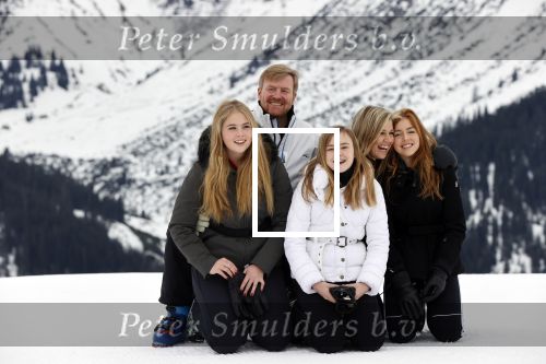 Lech 25 februari 2020
Fotouurtje Koninklijke familie. Aanwezig Koning Willem Alexander Koningin Maxima Prinses Amalia Alexia Ariane Prinses Beatrix Prins Constantijn Prinses laurentien Gravin Eloise Graaf Claus Casimir en Gravin Leonore .