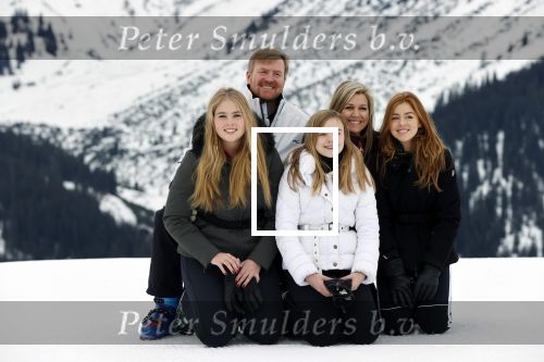 Lech 25 februari 2020
Fotouurtje Koninklijke familie. Aanwezig Koning Willem Alexander Koningin Maxima Prinses Amalia Alexia Ariane Prinses Beatrix Prins Constantijn Prinses laurentien Gravin Eloise Graaf Claus Casimir en Gravin Leonore .