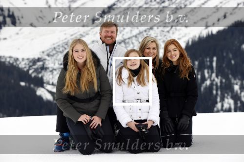 Lech 25 februari 2020
Fotouurtje Koninklijke familie. Aanwezig Koning Willem Alexander Koningin Maxima Prinses Amalia Alexia Ariane Prinses Beatrix Prins Constantijn Prinses laurentien Gravin Eloise Graaf Claus Casimir en Gravin Leonore .
