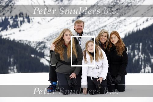 Lech 25 februari 2020
Fotouurtje Koninklijke familie. Aanwezig Koning Willem Alexander Koningin Maxima Prinses Amalia Alexia Ariane Prinses Beatrix Prins Constantijn Prinses laurentien Gravin Eloise Graaf Claus Casimir en Gravin Leonore .