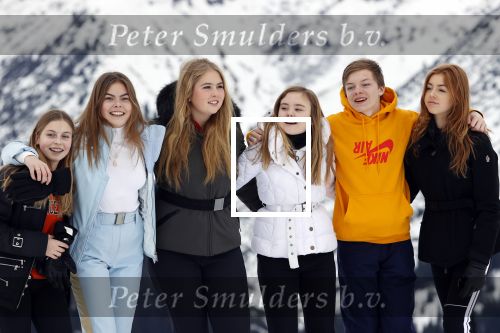 Lech 25 februari 2020
Fotouurtje Koninklijke familie. Aanwezig Koning Willem Alexander Koningin Maxima Prinses Amalia Alexia Ariane Prinses Beatrix Prins Constantijn Prinses laurentien Gravin Eloise Graaf Claus Casimir en Gravin Leonore .