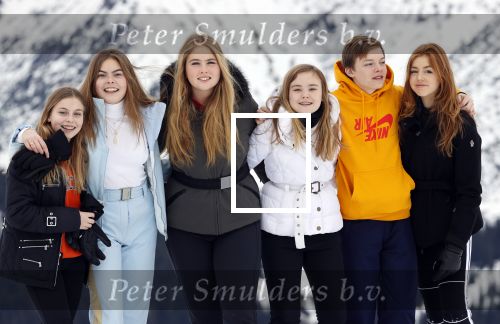 Lech 25 februari 2020
Fotouurtje Koninklijke familie. Aanwezig Koning Willem Alexander Koningin Maxima Prinses Amalia Alexia Ariane Prinses Beatrix Prins Constantijn Prinses laurentien Gravin Eloise Graaf Claus Casimir en Gravin Leonore .