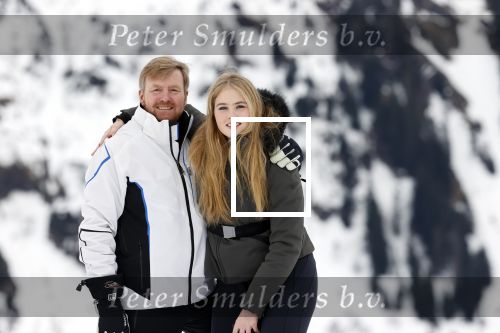 Lech 25 februari 2020
Fotouurtje Koninklijke familie. Aanwezig Koning Willem Alexander Koningin Maxima Prinses Amalia Alexia Ariane Prinses Beatrix Prins Constantijn Prinses laurentien Gravin Eloise Graaf Claus Casimir en Gravin Leonore .