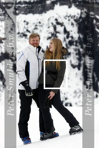 Lech 25 februari 2020
Fotouurtje Koninklijke familie. Aanwezig Koning Willem Alexander Koningin Maxima Prinses Amalia Alexia Ariane Prinses Beatrix Prins Constantijn Prinses laurentien Gravin Eloise Graaf Claus Casimir en Gravin Leonore .