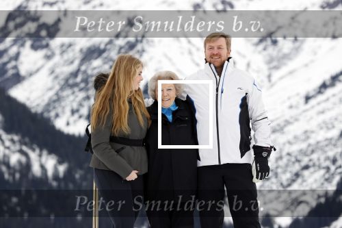 Lech 25 februari 2020
Fotouurtje Koninklijke familie. Aanwezig Koning Willem Alexander Koningin Maxima Prinses Amalia Alexia Ariane Prinses Beatrix Prins Constantijn Prinses laurentien Gravin Eloise Graaf Claus Casimir en Gravin Leonore .