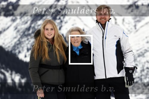 Lech 25 februari 2020
Fotouurtje Koninklijke familie. Aanwezig Koning Willem Alexander Koningin Maxima Prinses Amalia Alexia Ariane Prinses Beatrix Prins Constantijn Prinses laurentien Gravin Eloise Graaf Claus Casimir en Gravin Leonore .