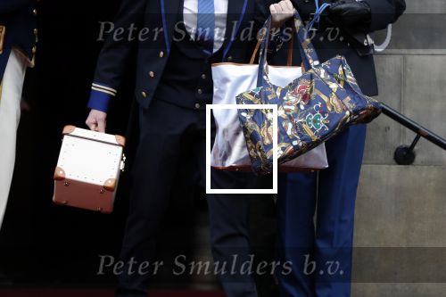 Amsterdam 15 januari 2020
Tweede dag van de nieuwjaarsreceptie in paleis op de dam .Koning Willem Alexander Koningin Maxima en Prinses Beatrix zijn aanwezig. Tas Beatrix met Amalia Alexia er Ariane erop