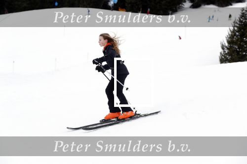 Lech 25 februari 2020
Fotouurtje Koninklijke familie. Aanwezig Koning Willem Alexander Koningin Maxima Prinses Amalia Alexia Ariane Prinses Beatrix Prins Constantijn Prinses laurentien Gravin Eloise Graaf Claus Casimir en Gravin Leonore .