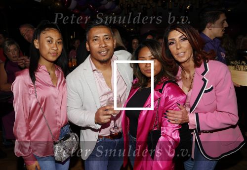 Amsterdam 3 maart 2020
Rachel Hazes viert haar 50e verjaardag bij Majestic.
Rachel Hazes met vriend Maik en twee dochters