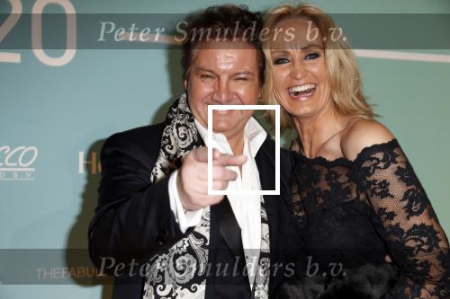 Amsterdam 10 februari 2020
Uitreiking edisons in de westergasfabriek . Najib Amhali presenteert de avond.
Rene Froger krijgt prijs uit handen van Willeke Alberti