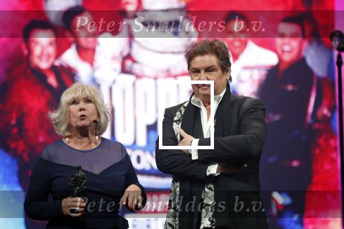 Amsterdam 10 februari 2020
Uitreiking edisons in de westergasfabriek . Najib Amhali presenteert de avond.
Rene Froger krijgt prijs uit handen van Willeke Alberti
