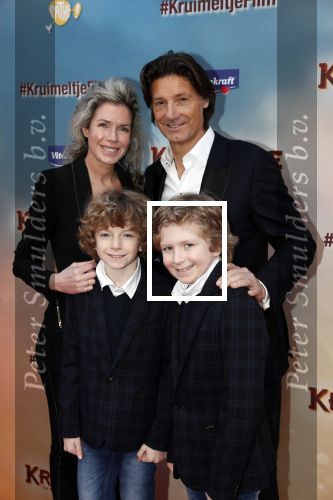 Amsterdam 1 februari 2020
Premiere Kruimeltje in Tuschinski. Rick Engelkes met vriendin Marie Claire Noorlander en haar zoons