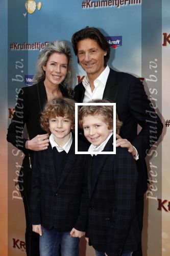 Amsterdam 1 februari 2020
Premiere Kruimeltje in Tuschinski. Rick Engelkes met vriendin Marie Claire Noorlander en haar zoons