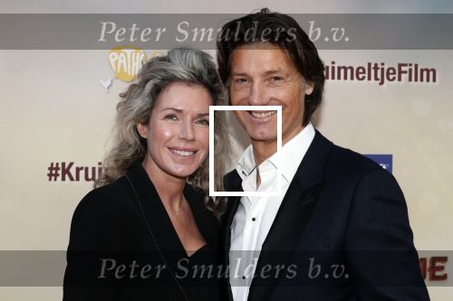 Amsterdam 1 februari 2020
Premiere Kruimeltje in Tuschinski. Rick Engelkes met vriendin Marie Claire Noorlander en haar zoons